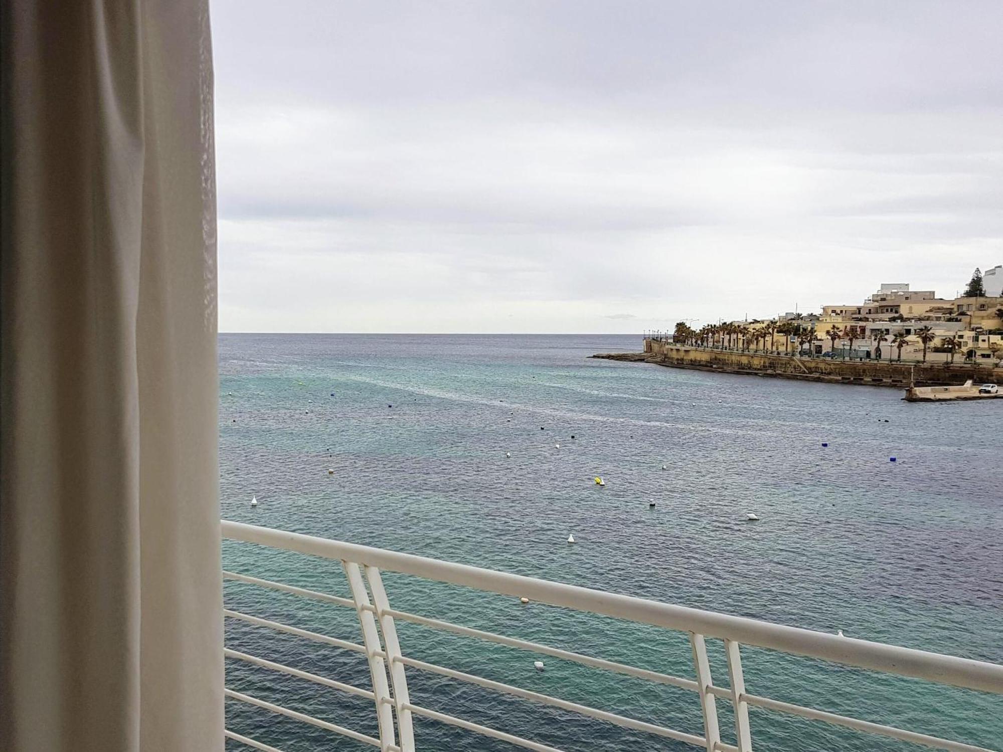 Riviera Holiday Apartments - Seafront - Wifi 马尔萨斯卡拉 外观 照片