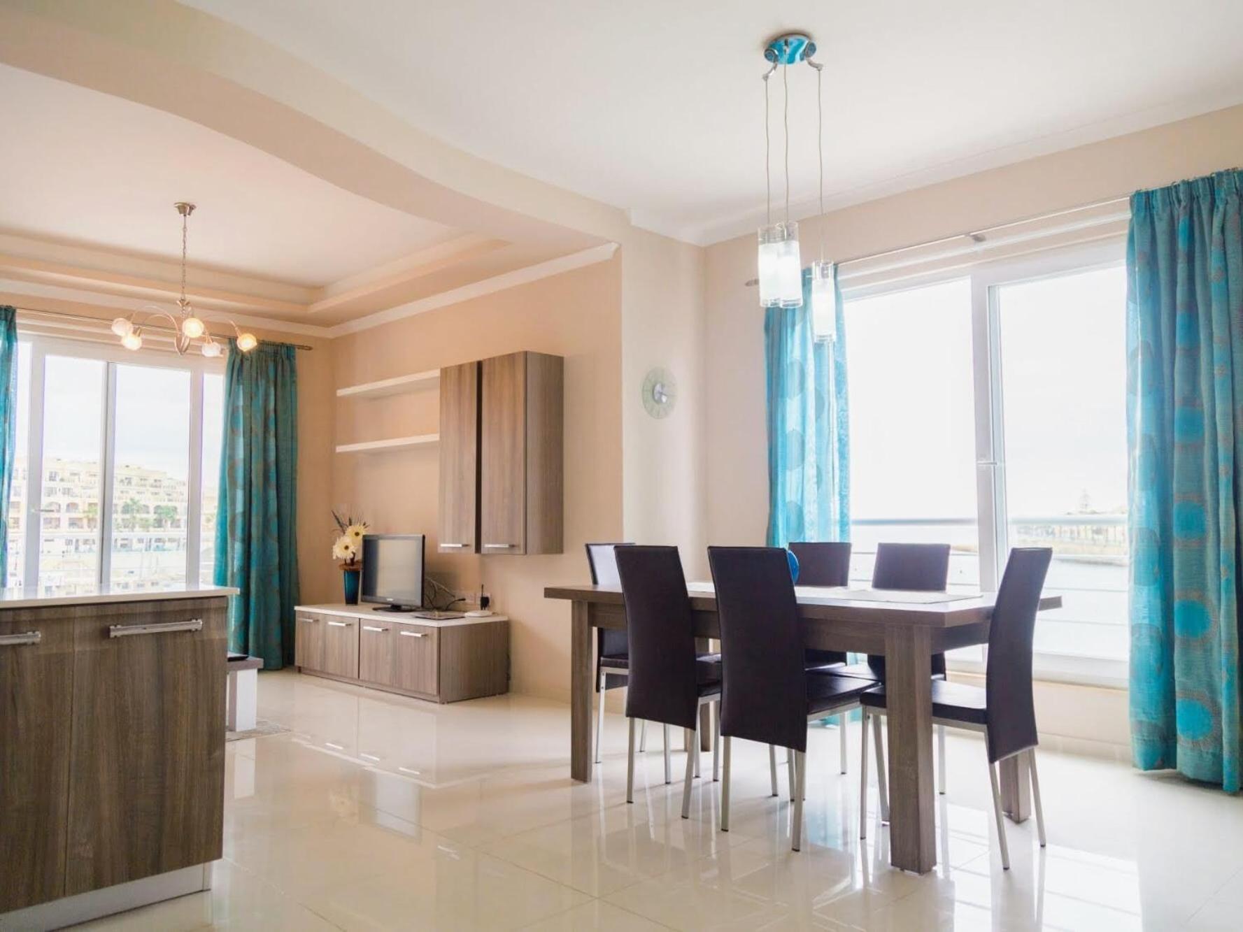 Riviera Holiday Apartments - Seafront - Wifi 马尔萨斯卡拉 客房 照片